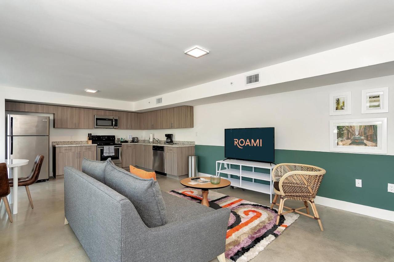 Appartamento Roami At Grove 27 Miami Esterno foto