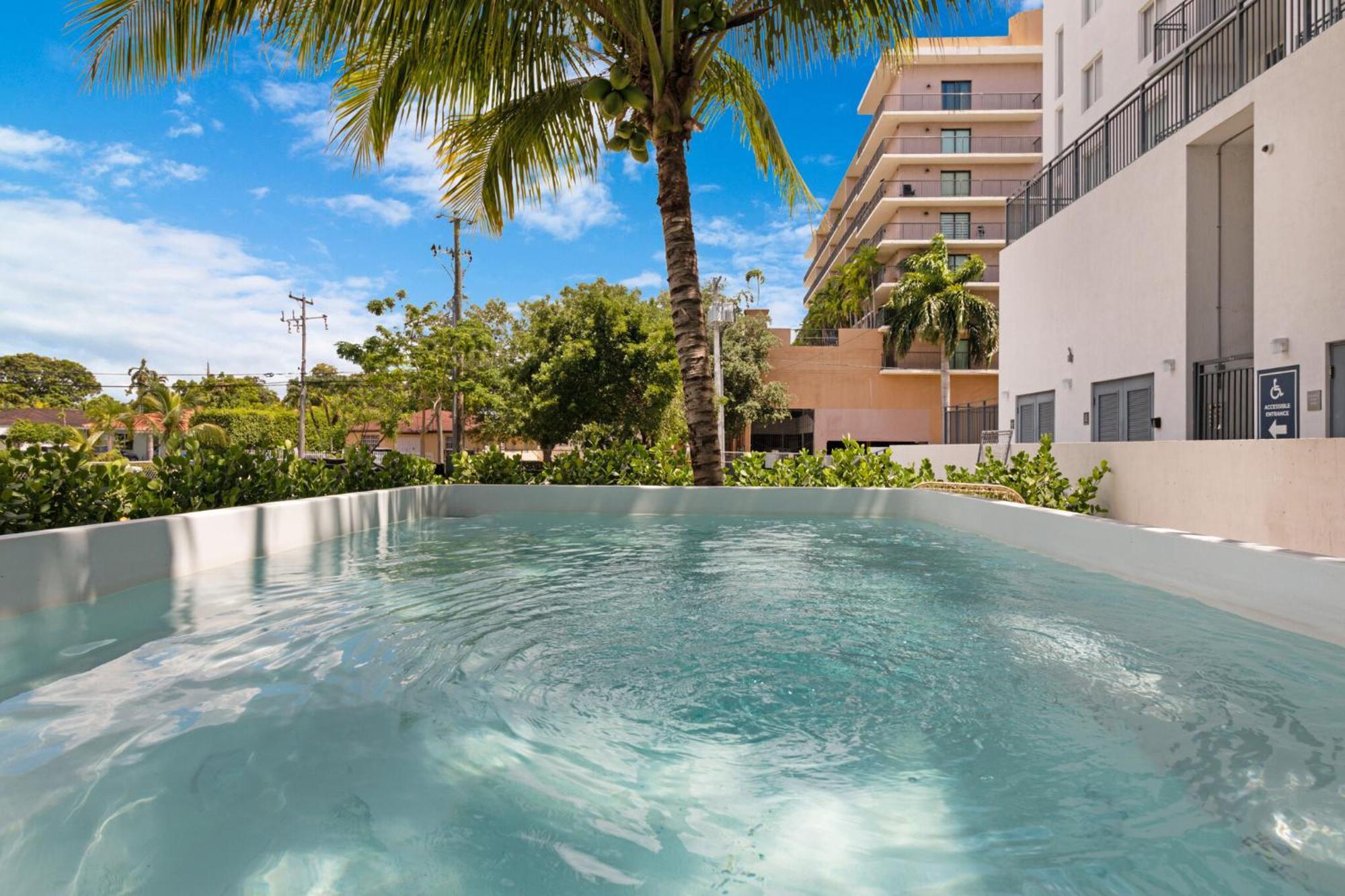 Appartamento Roami At Grove 27 Miami Esterno foto