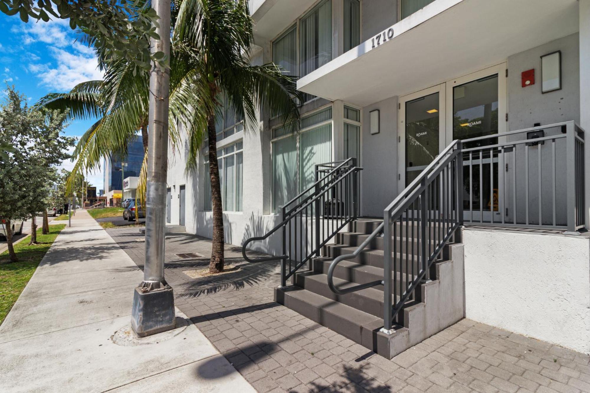 Appartamento Roami At Grove 27 Miami Esterno foto